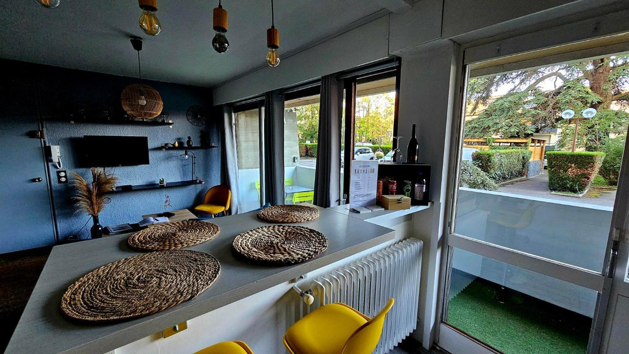 Le Kalloe Thonon-les-Bains Bagian luar foto